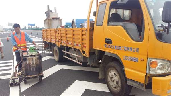 高速公路熱熔劃線(xiàn)